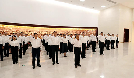 教育部參觀中國共產黨歷史展覽 從百年黨史中汲取教育報國的磅礴力量