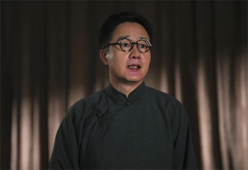 “捧著一顆心來，不帶半根草去”，把教育家陶行知的故事講給孩子聽