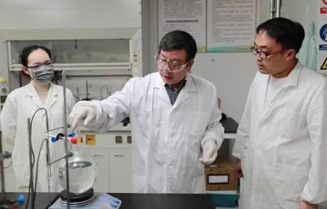 復旦大學化學與材料學院院長、教授 趙東元